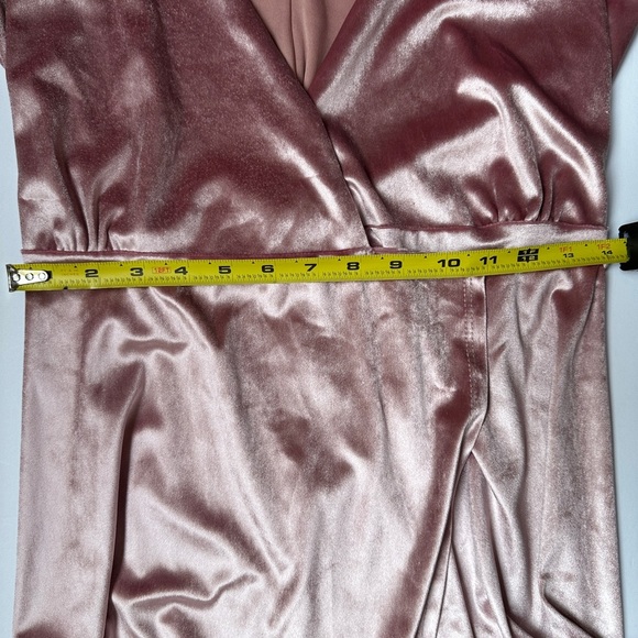 Lulu's Wrap Dress Women’s | Mauve Pink | Sz Medium | Velvet | High Low - Picture 5 of 8